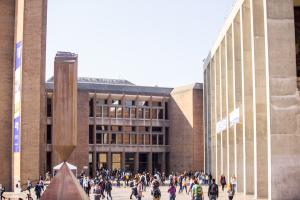 UW Seattle Campus Red Square UW西雅图校园红场